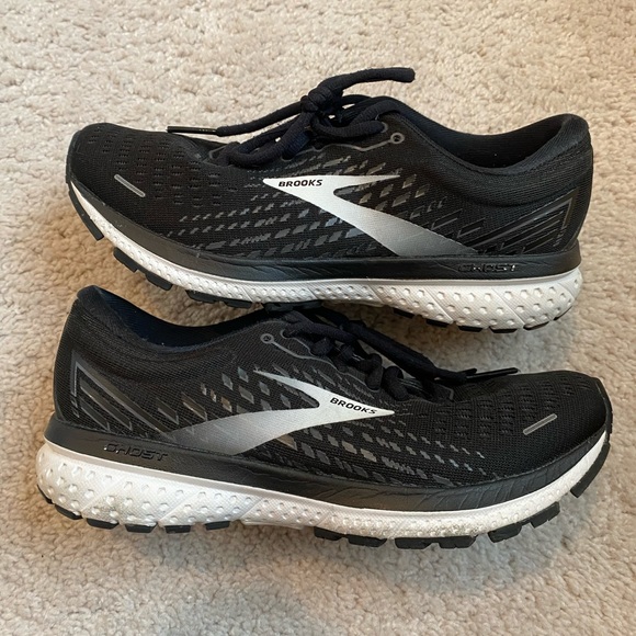 Brooks running shoes - Picture 2 of 6
